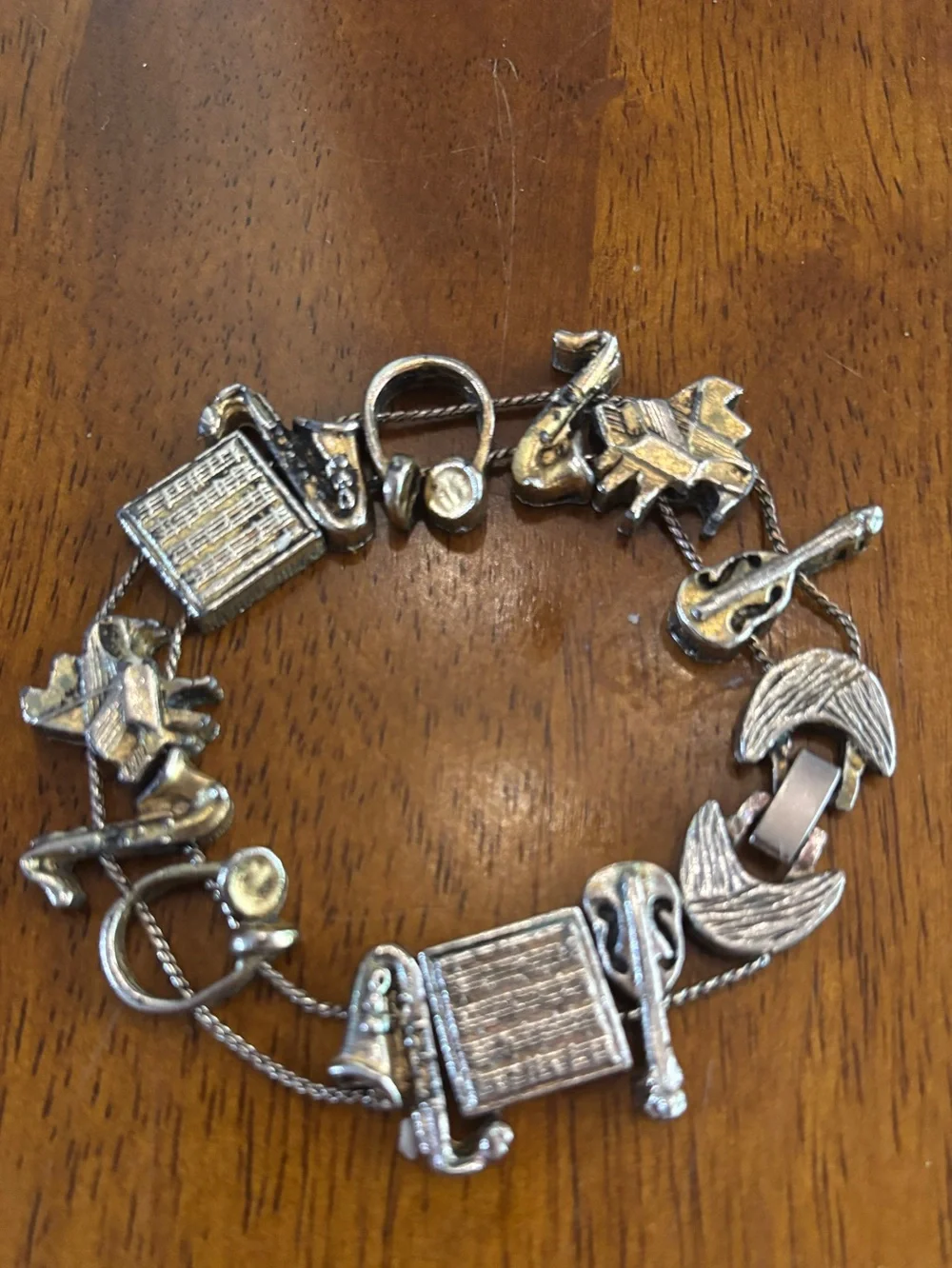 Charm Bracelet Musical Instruments 90’s 7.5”